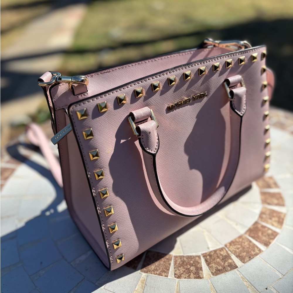 Baby Pink Michael Kors purse - Picture 6 of 6